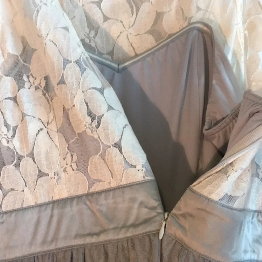 Nwt Tiered Tulle Lace Dress A-line Eyelet Anthropologie Midi Sleeveless Dress - Picture 9 of 10